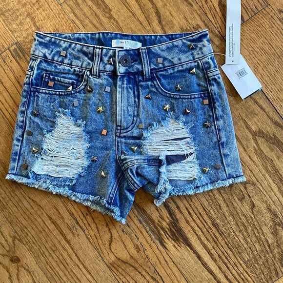 Love Fire Distressed Embellished Raw Hem Shorts Size 00 New With Tags - Picture 1 of 11
